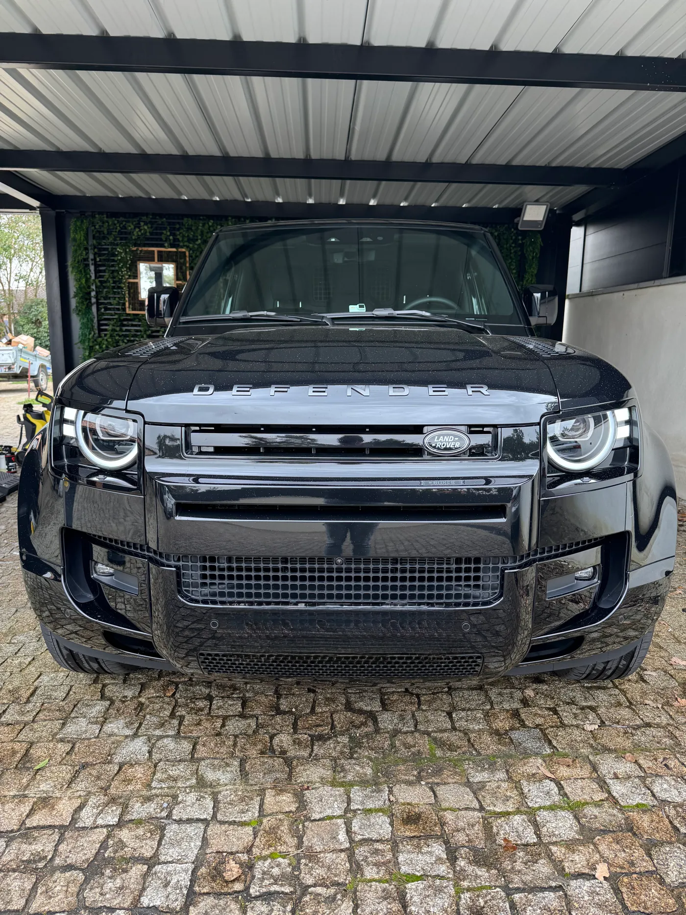Carrosserie de Land Rover Defender après lavage extérieur premium